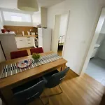 Gogalova Apartma *