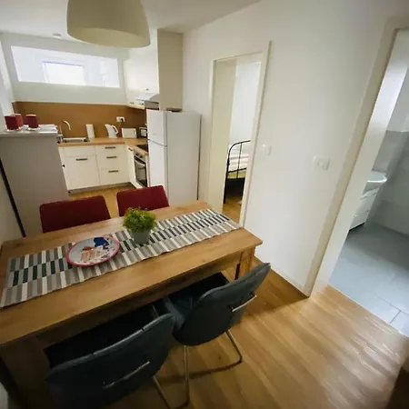 Gogalova Apartment *